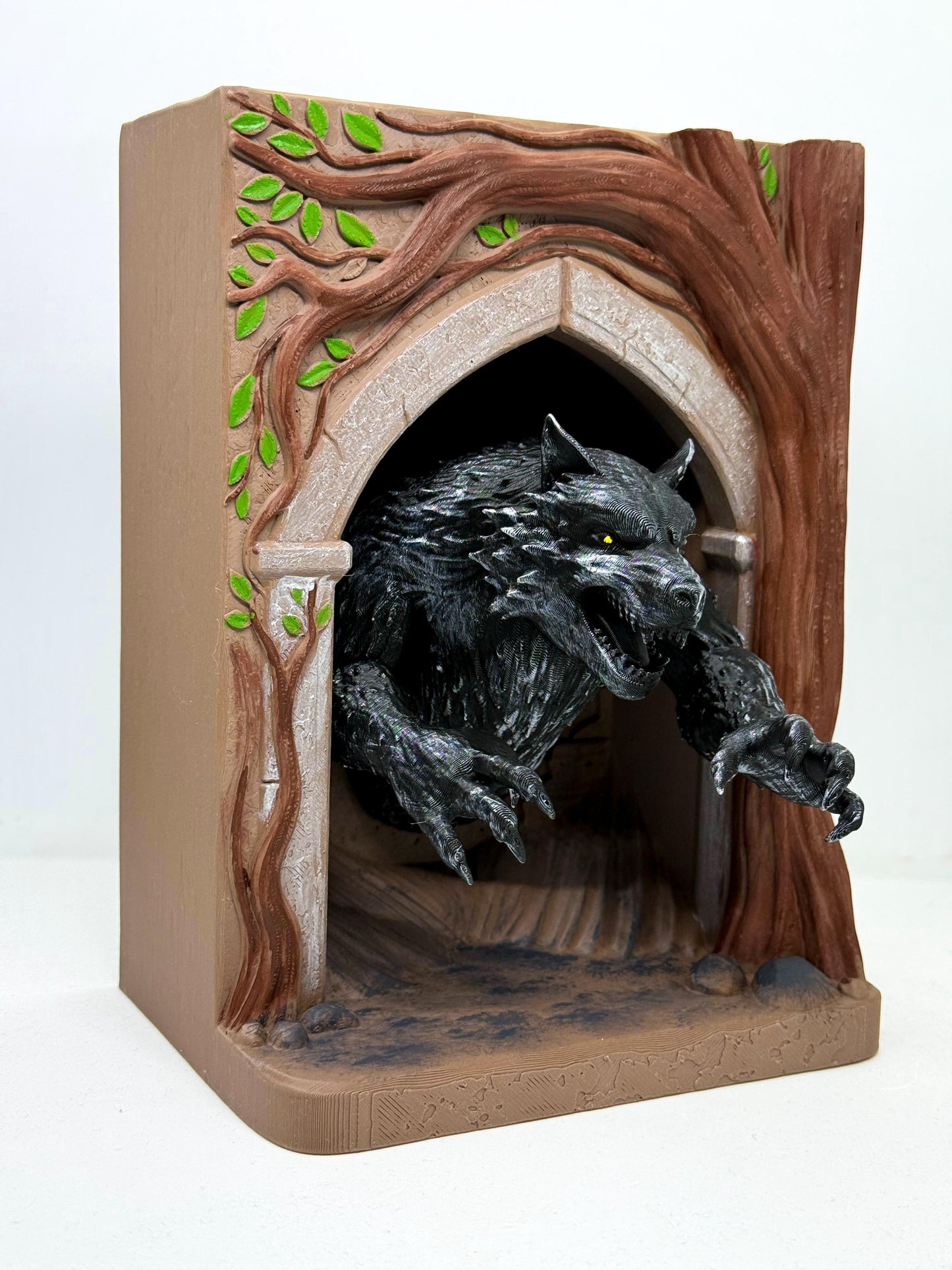 Book Nook – Vârcolacul din Pădurea Întunecată